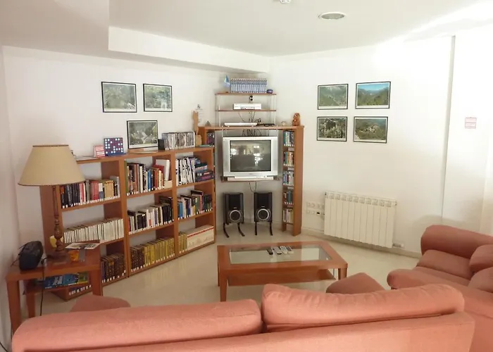 巴图埃卡斯住宿酒店 *